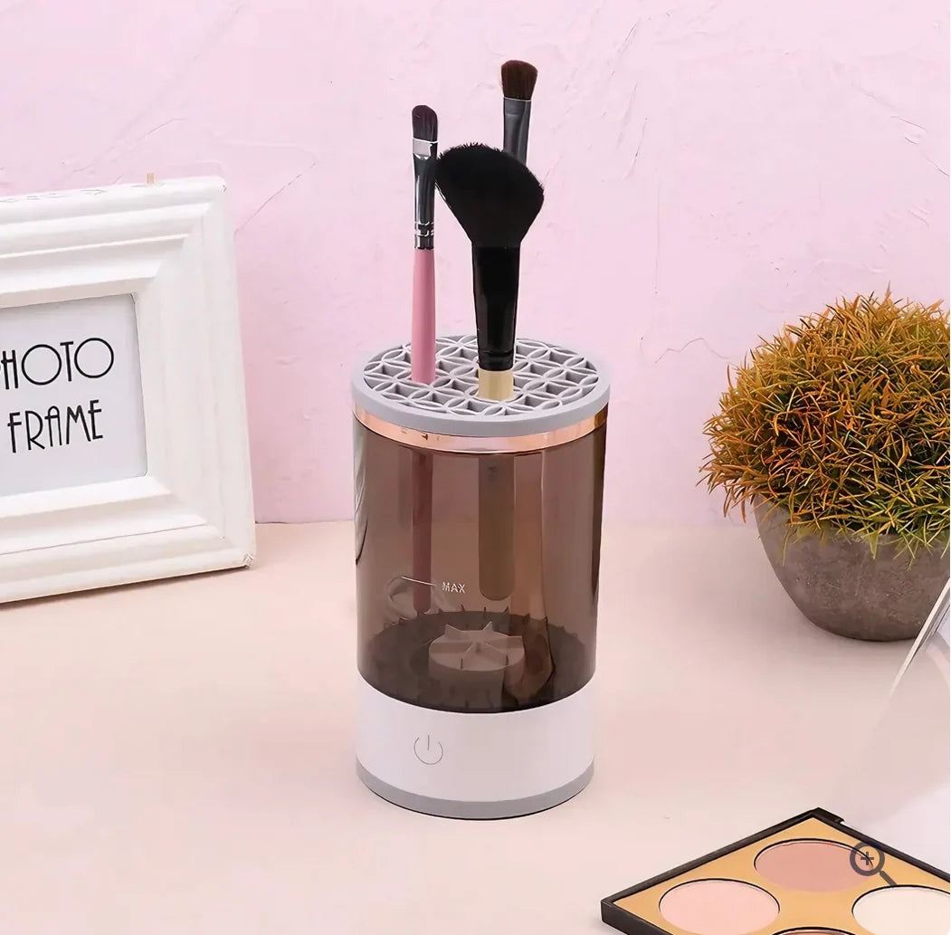 Meke-Up Brush Cleaner from Beauteek